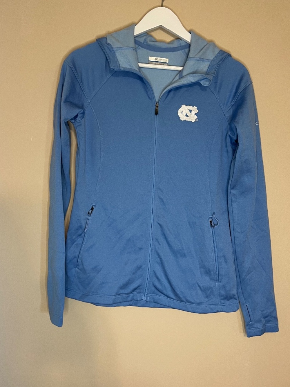 Columbia Women’s Carolina Blue Tar Heel Zip Up Jacket